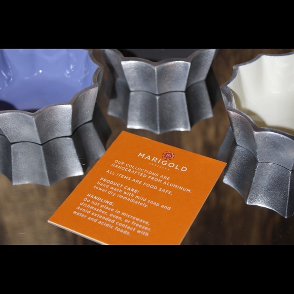 HP🎉MARIGOLD ARTISANS Fluted 3 Bowl ENAMEL Set - Picture 13 of 15